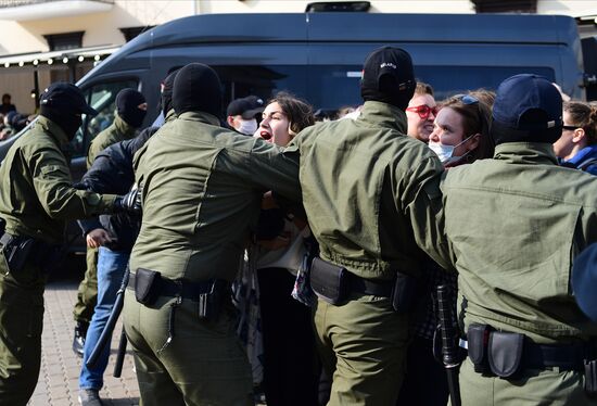 Женский марш "Подруга за подругу" в Минске