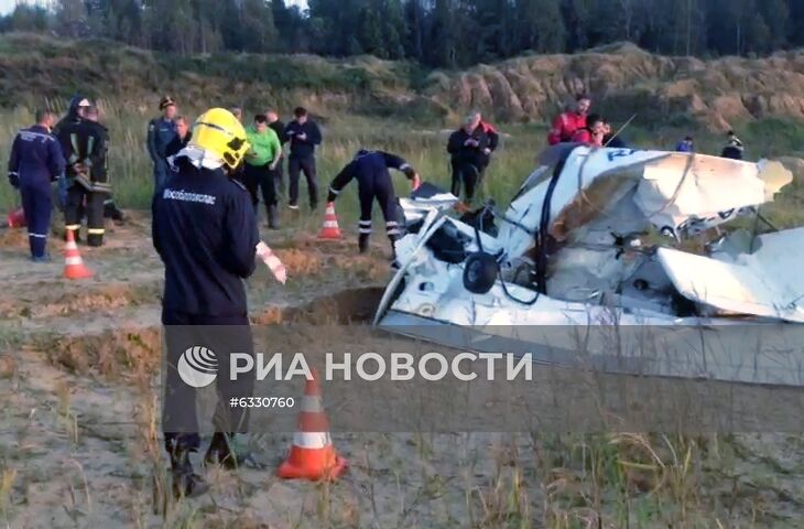 Два человека погибли при крушении легкого самолета в Подмосковье