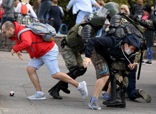 Несанкционированная акция оппозиции в Минске