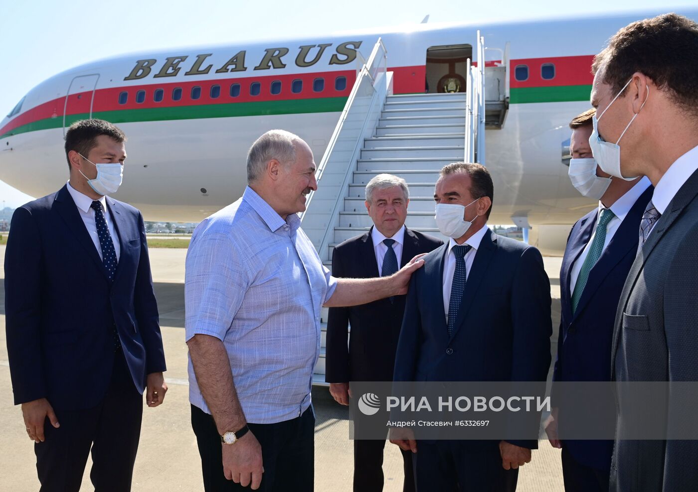 А. Лукашенко прибыл в Сочи на встречу с В. Путиным