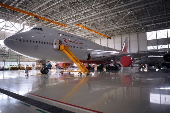 Презентация нового ангарного комплекса для техобслуживания самолетов "Аэрофлота" в Шереметьево 