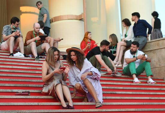 Открытый российский кинофестиваль "Кинотавр". День пятый