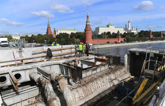 Ремонт Большого Каменного моста в Москве 