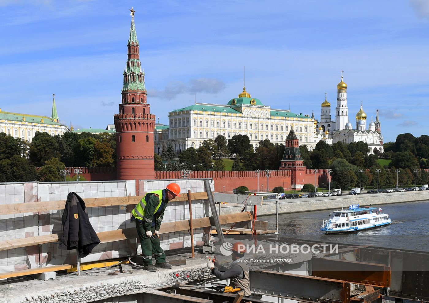 Ремонт Большого Каменного моста в Москве 