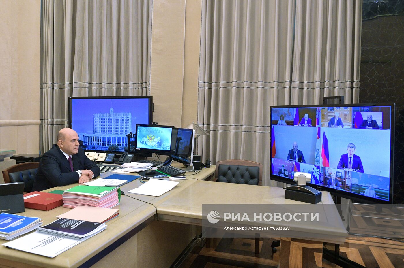 Премьер-министр РФ М. Мишустин провел заседание правительства РФ