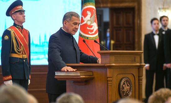 Церемония вступления в должность президента Татарстана Р. Минниханова