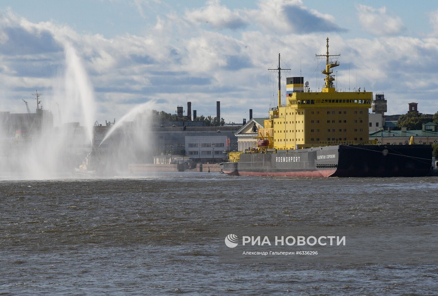 VII Фестиваль ледоколов в Санкт-Петербурге