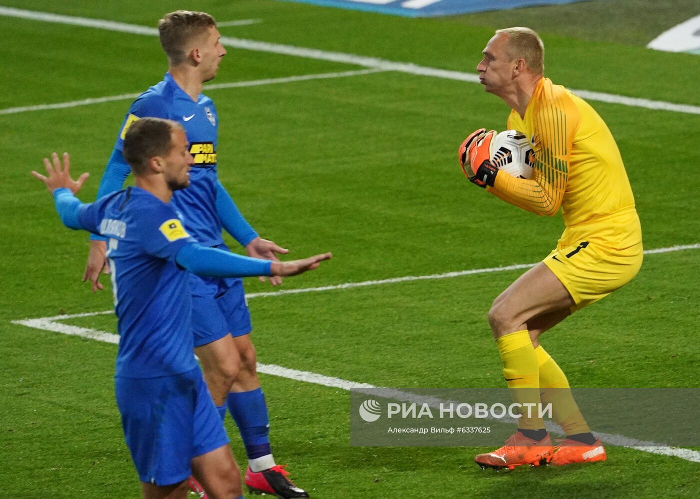 Футбол. РПЛ. Матч "Локомотив" — "Тамбов"