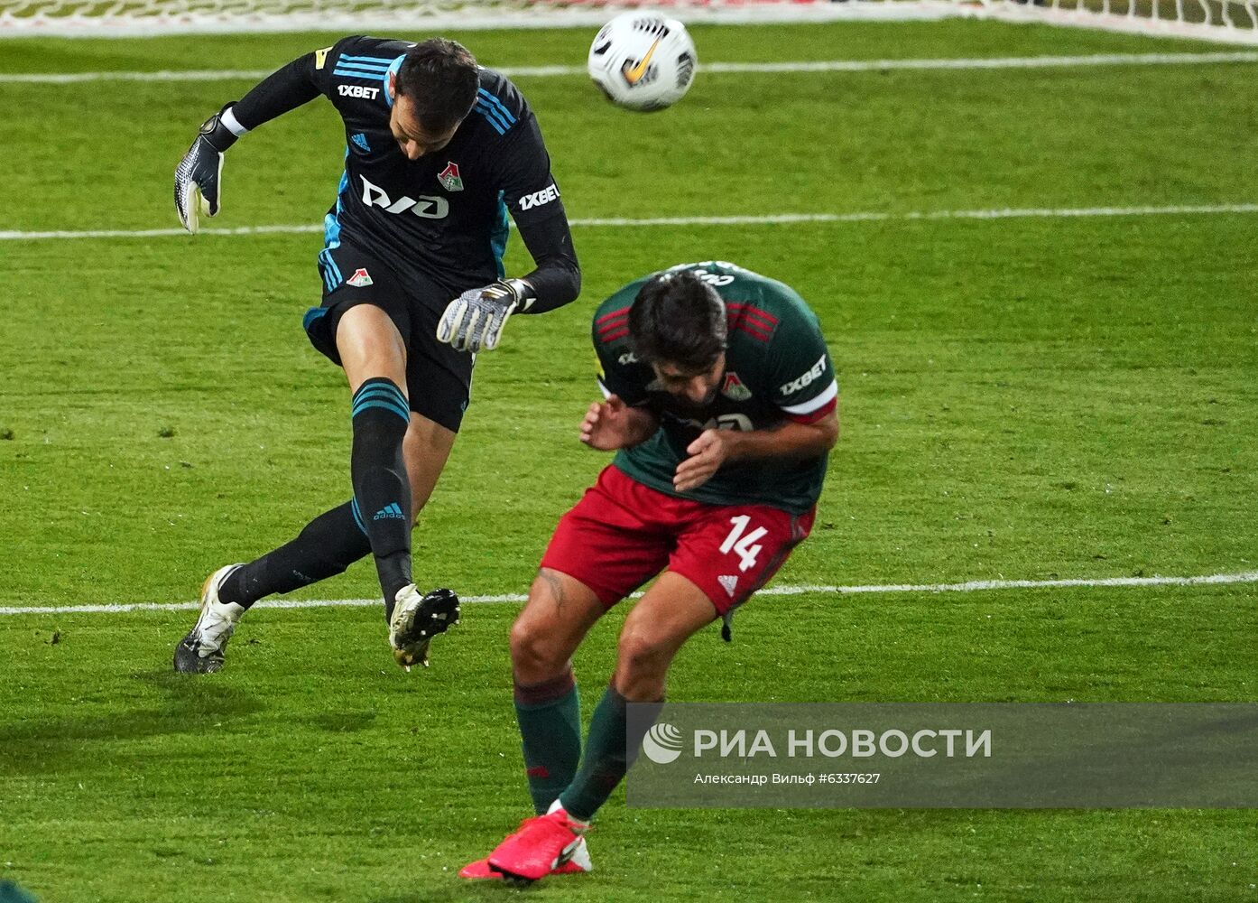 Футбол. РПЛ. Матч "Локомотив" — "Тамбов"