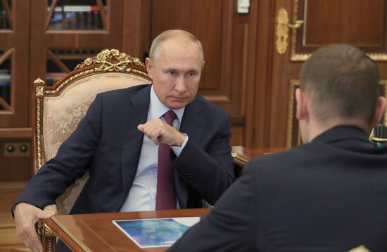Президент РФ В. Путин встретился с руководителем Росреестра О. Скуфинским