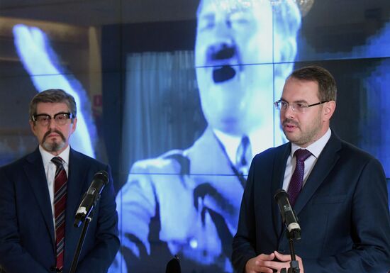 Выставка "Уроки Нюрнберга. Чтобы помнили" в Общественной палате РФ