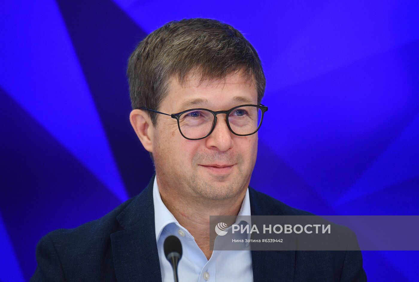 Онлайн-конференция на тему: "Итоги клинических исследований препарата "Арепливир" у пациентов с коронавирусной инфекцией".