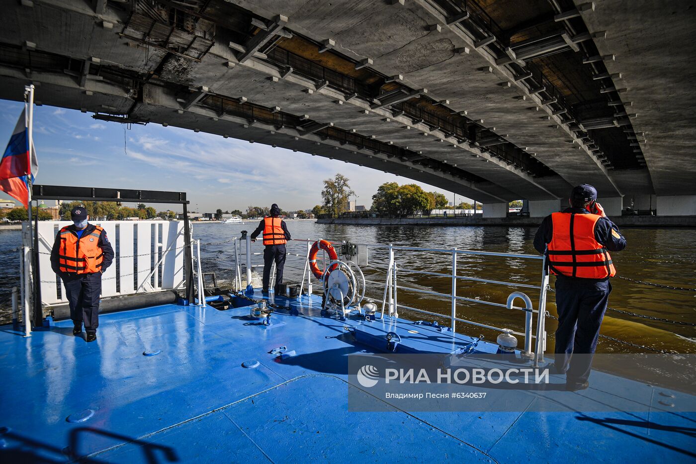 Пожарно-спасательный корабль "Полковник Чернышев"