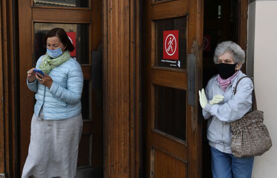 Мэр Москвы С. Собянин напомнил о необходимости носить маски в общественных местах