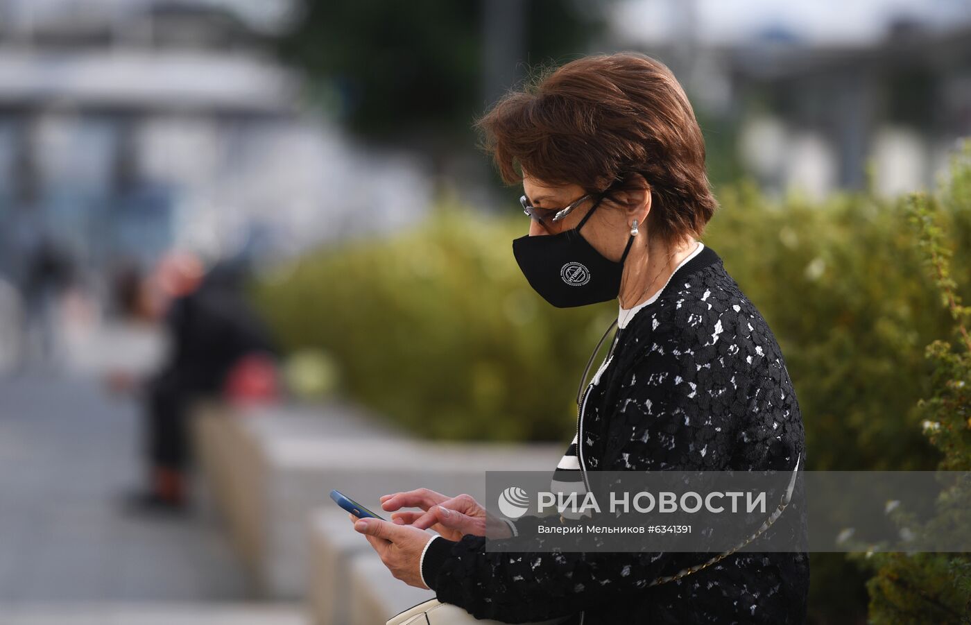 Мэр Москвы С. Собянин напомнил о необходимости носить маски в общественных  местах | РИА Новости Медиабанк