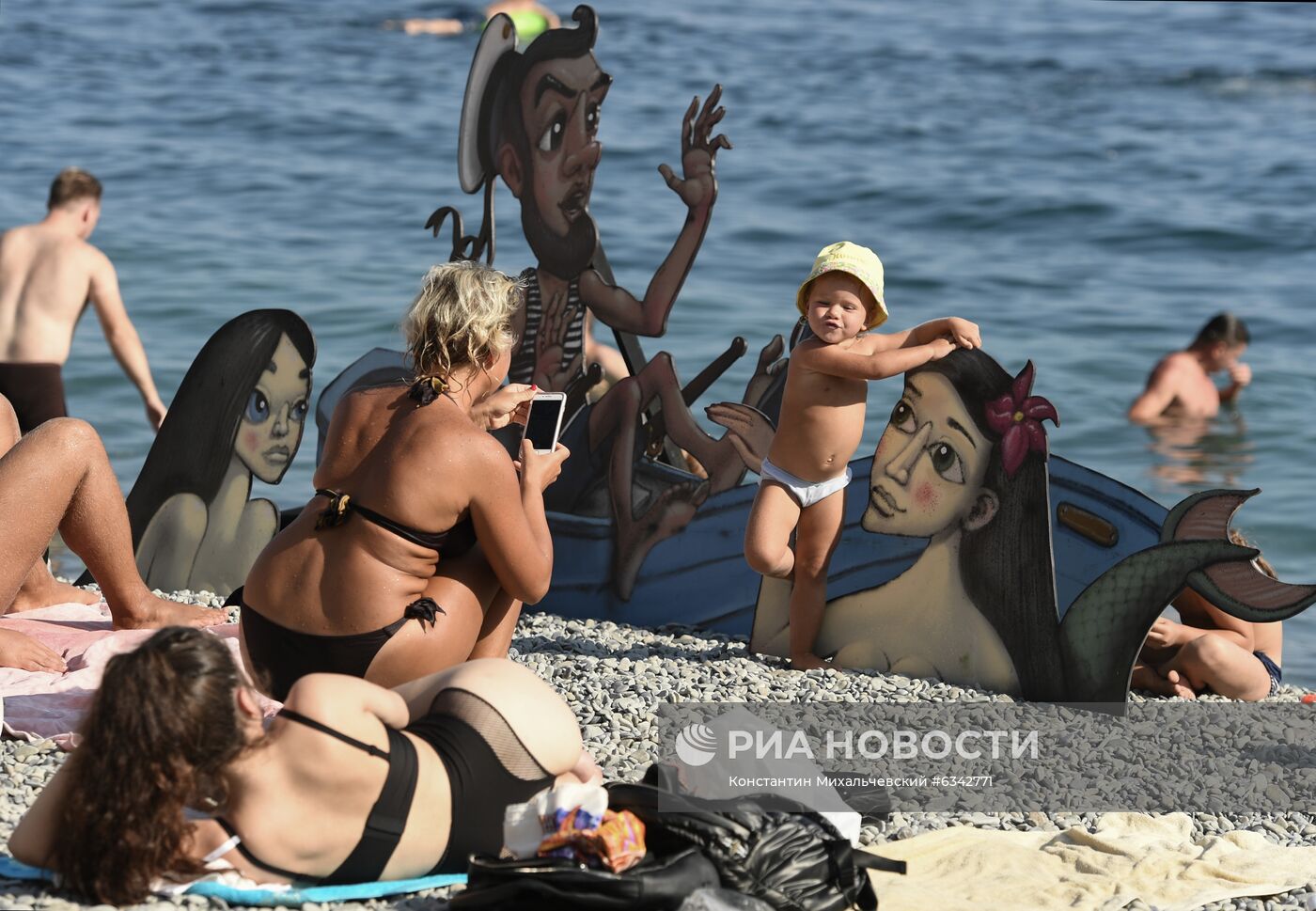 Арт-пикник "Люди моря" в Ялте