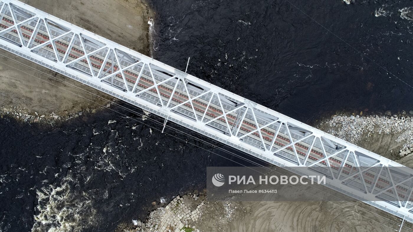 Открытие нового ж/д моста через реку Кола  