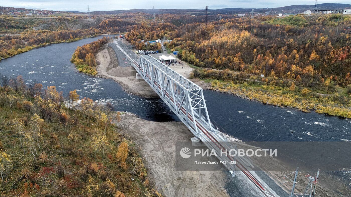 Открытие нового ж/д моста через реку Кола  