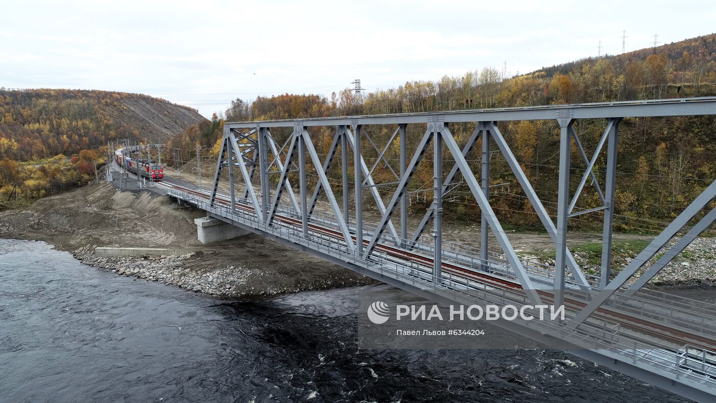 Открытие нового ж/д моста через реку Кола  