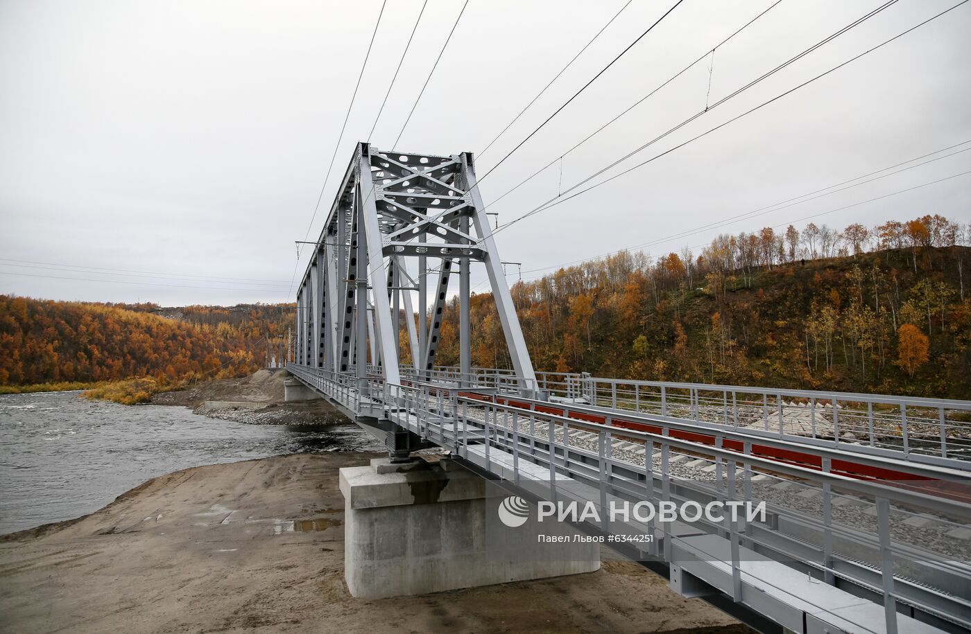 Открытие нового ж/д моста через реку Кола  