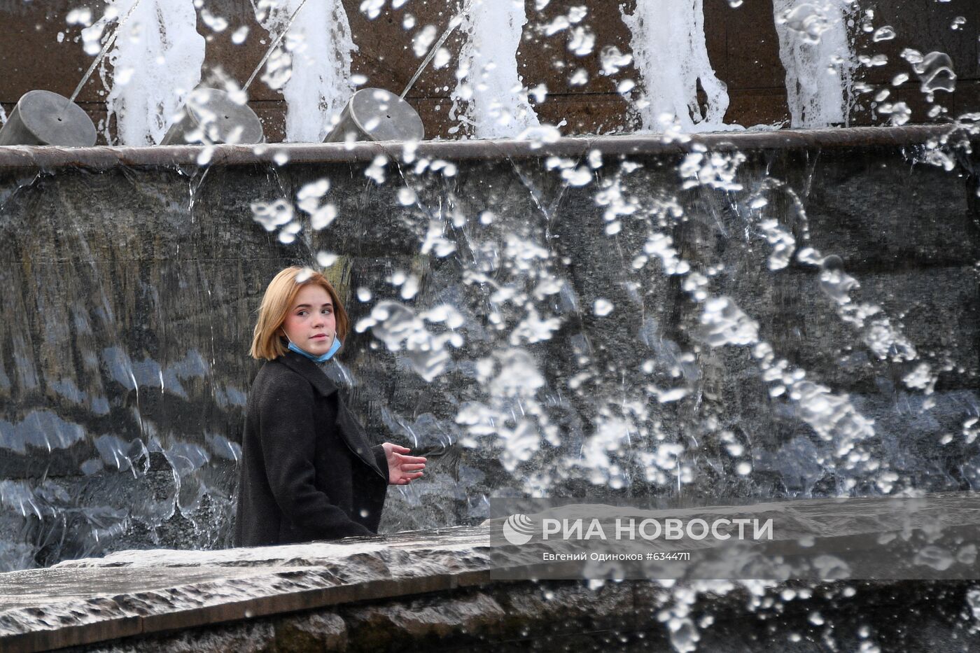 Теплая осенняя погода в Москве