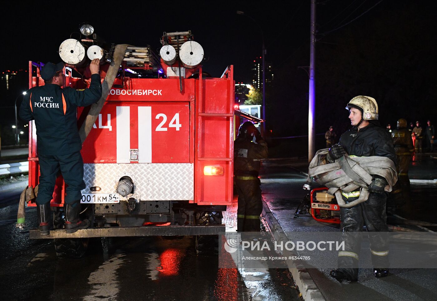 Пожар в здании гостиничного комплекса в Новосибирске