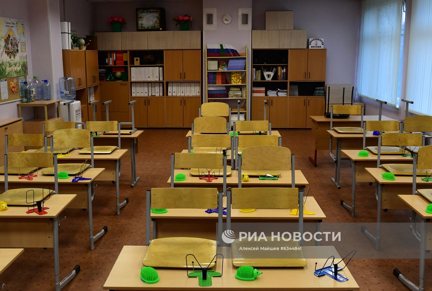 Школы Москвы отправят на двухнедельные каникулы из-за коронавируса