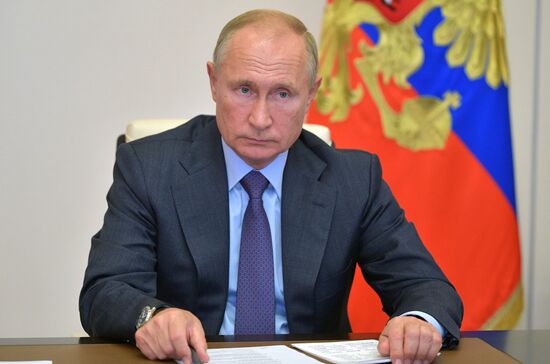 Президент РФ В. Путин провел совещание о развитии и декриминализации лесного комплекса