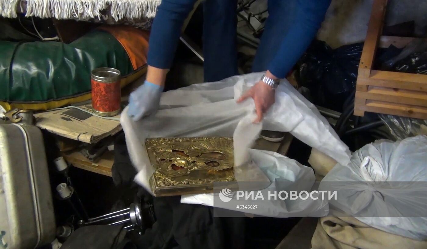 Члены преступной группы задержаны за кражу иконы из Иверского монастыря в Новгородской области