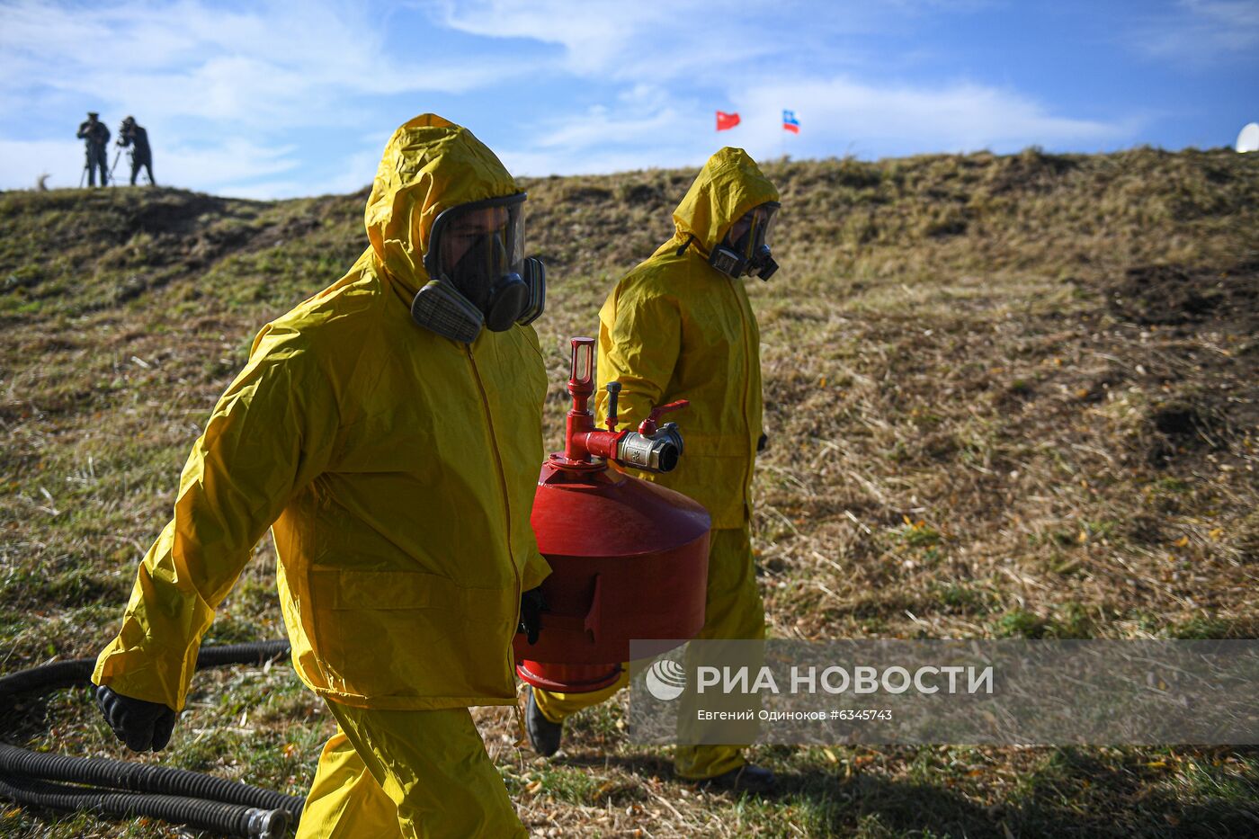 Учения по ликвидации ЧС по разливу нефтепродуктов в Подмосковье 