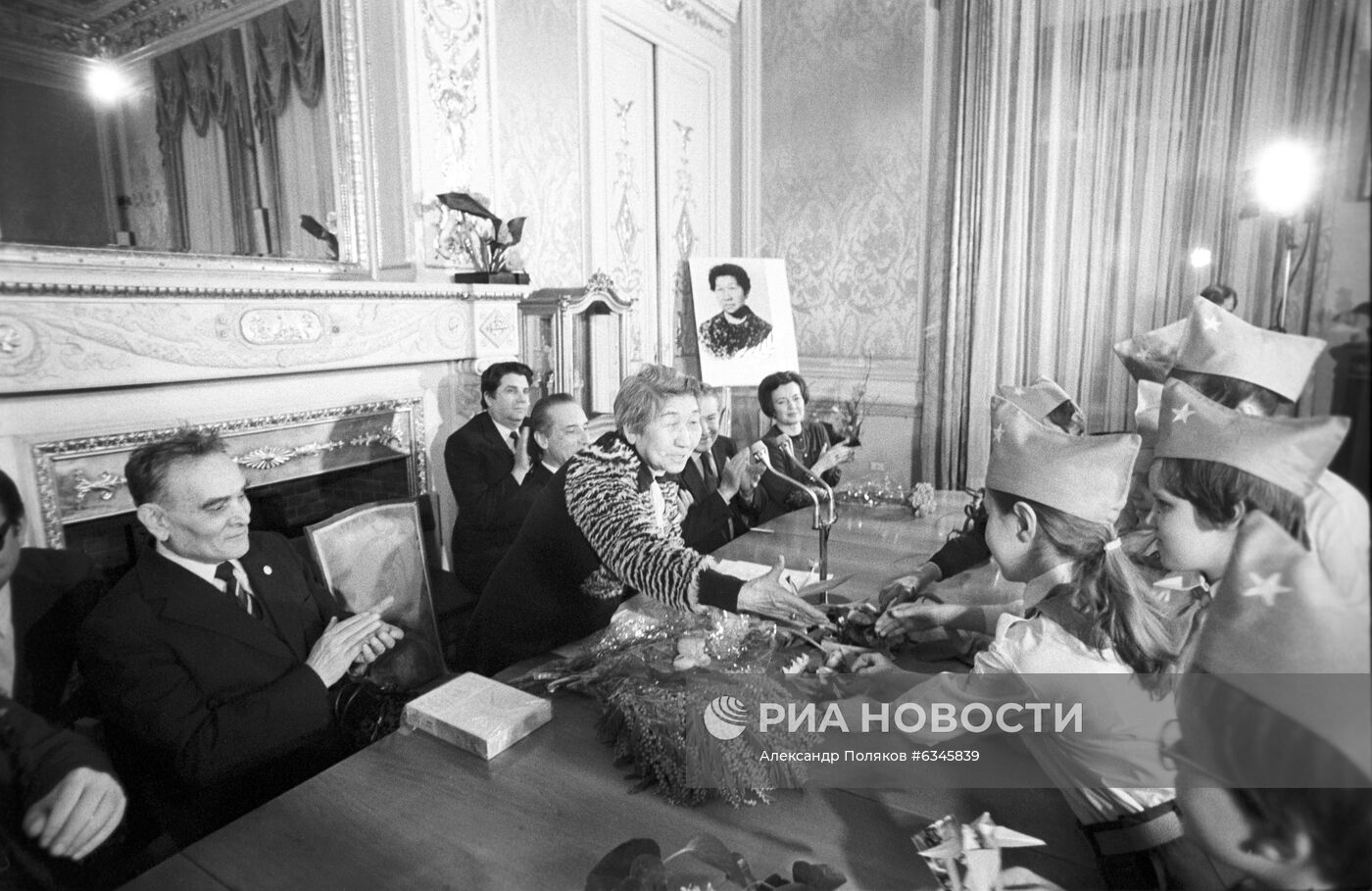 85-летие общественной деятельницы Ясу Катаямы