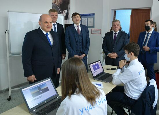 Рабочая поездка премьер-министра РФ М. Мишустина в Южный федеральный округ