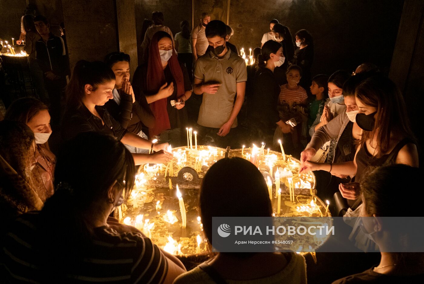 Общенациональная молитва в храмах Еревана