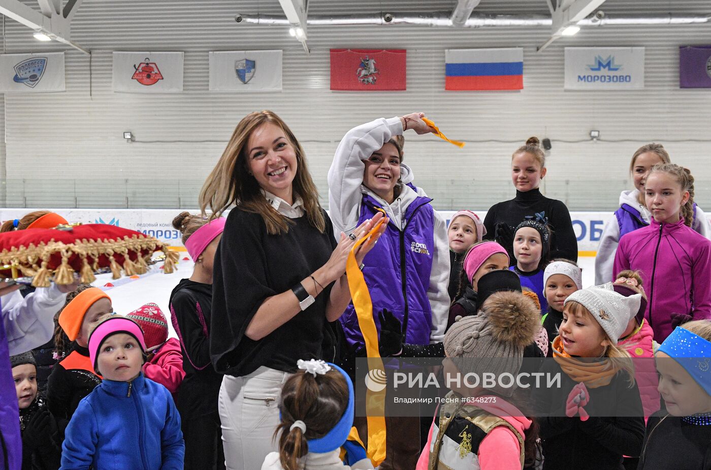 Открытие школы фигурного катания А. Сотниковой