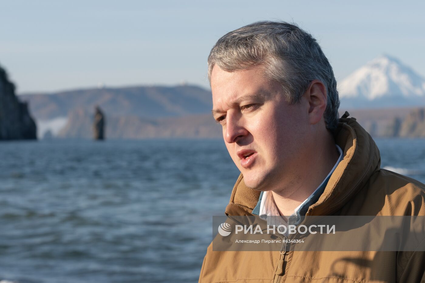 Рейд по берегу Авачинского залива на Камчатке