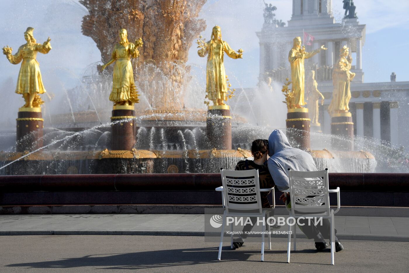 Теплая погода в Москве