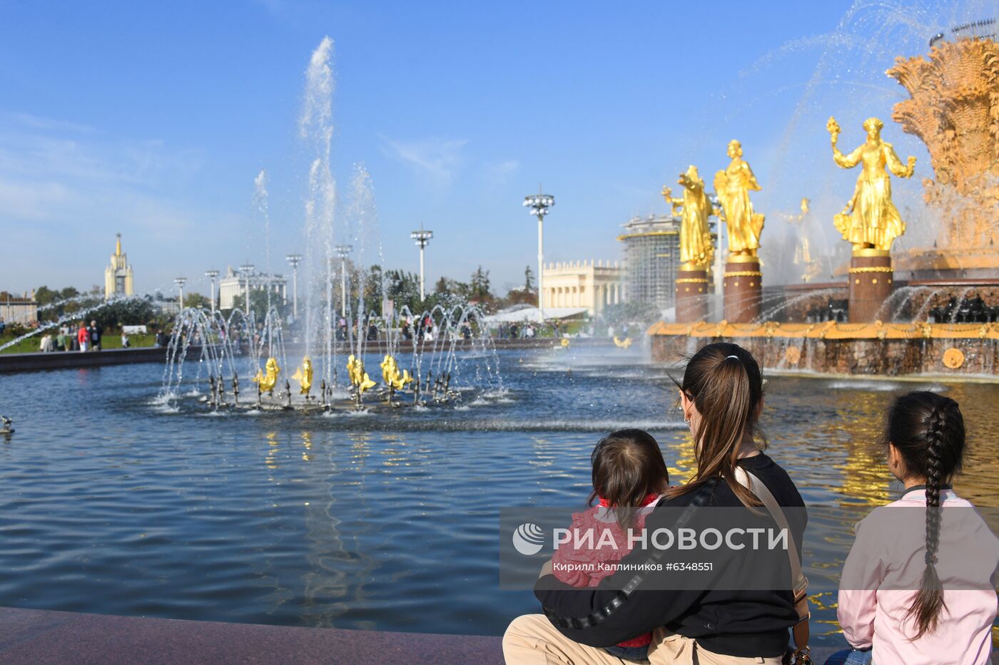 Теплая погода в Москве