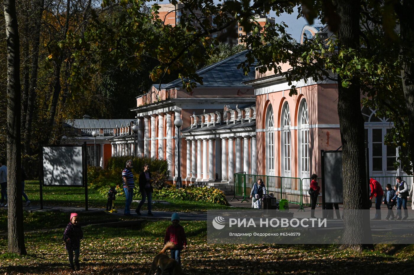 Теплая погода в Москве