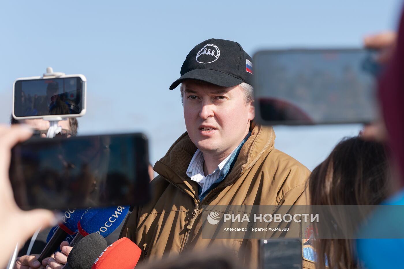 Рейд по берегу Авачинского залива на Камчатке