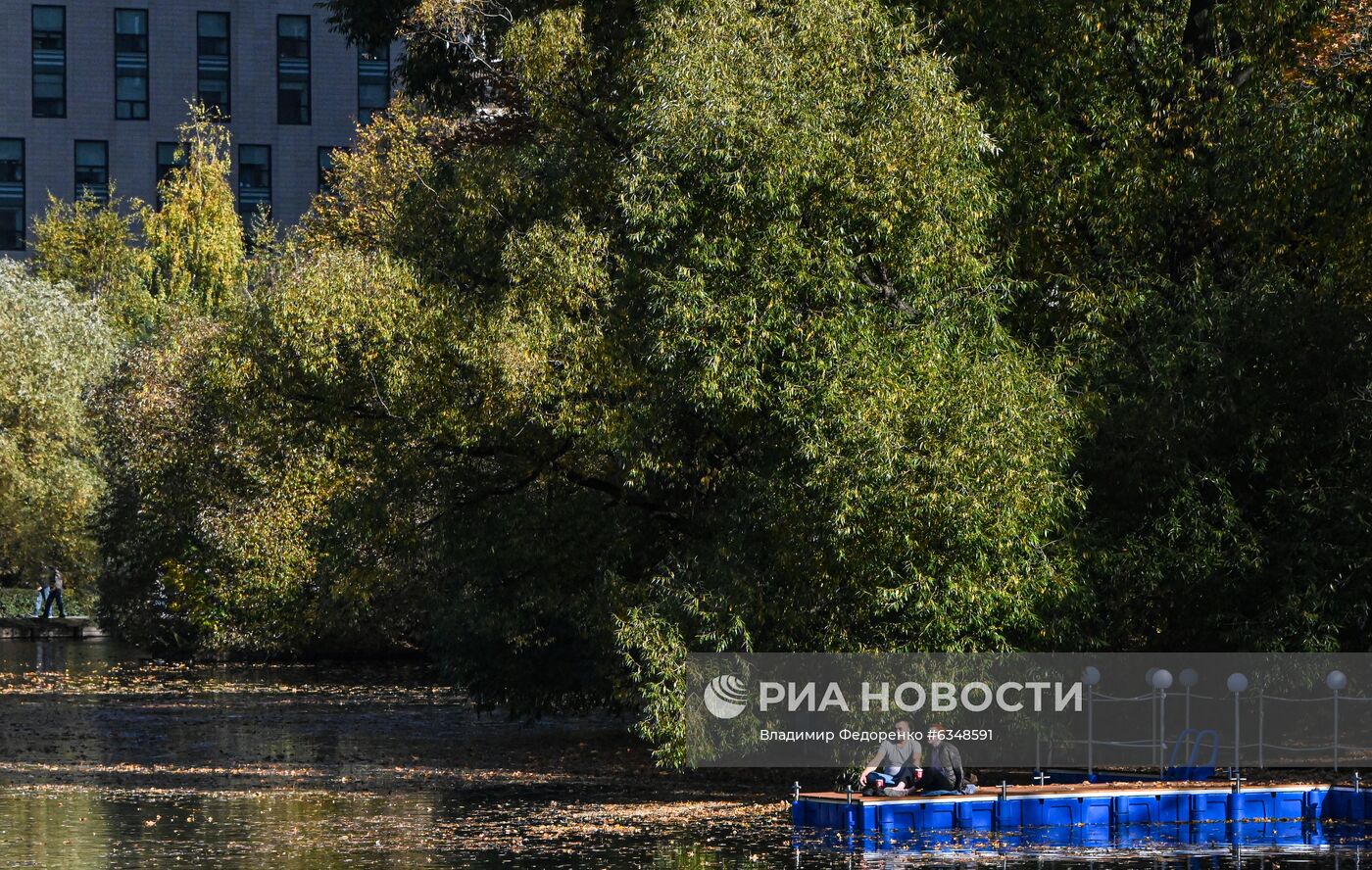 Теплая погода в Москве