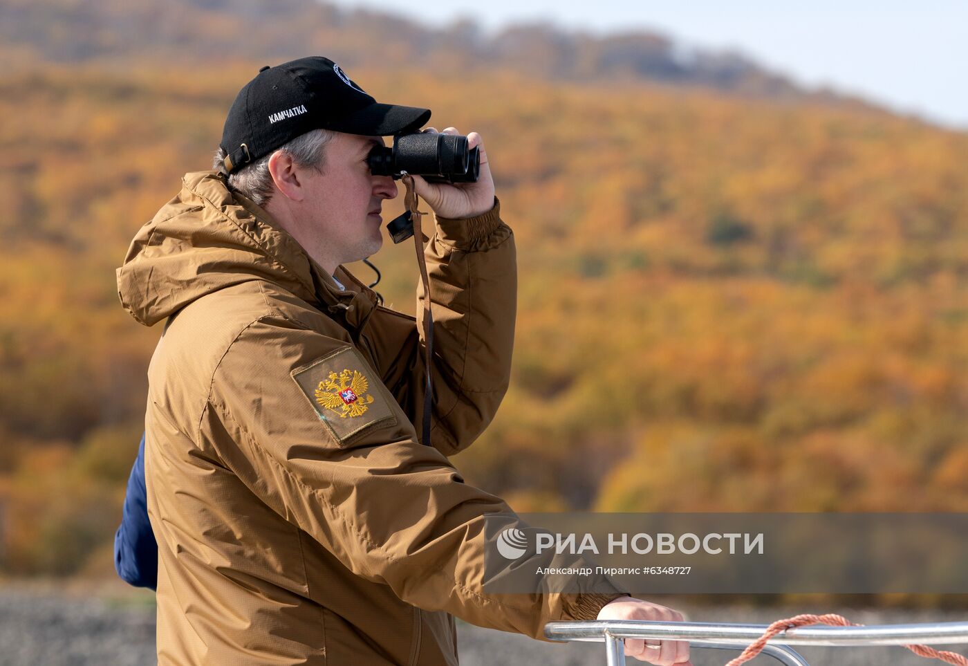 Рейд по берегу Авачинского залива на Камчатке