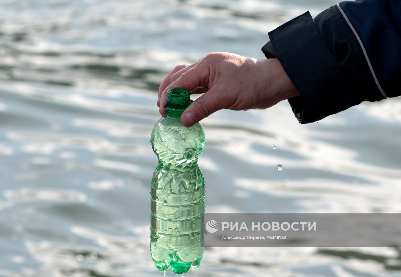 Рейд по берегу Авачинского залива на Камчатке