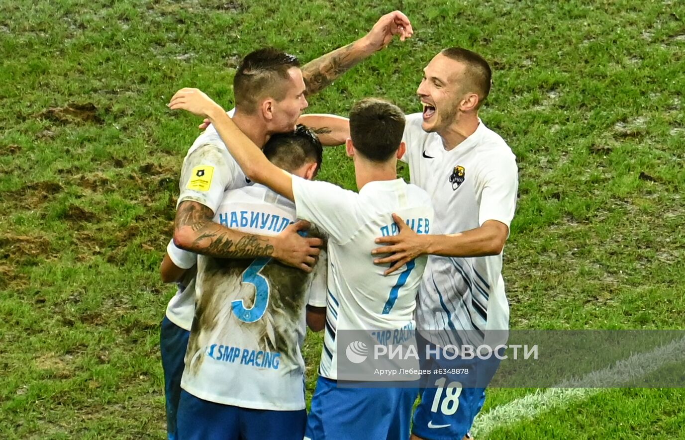 Футбол. РПЛ. Матч "Сочи" - "Ростов"