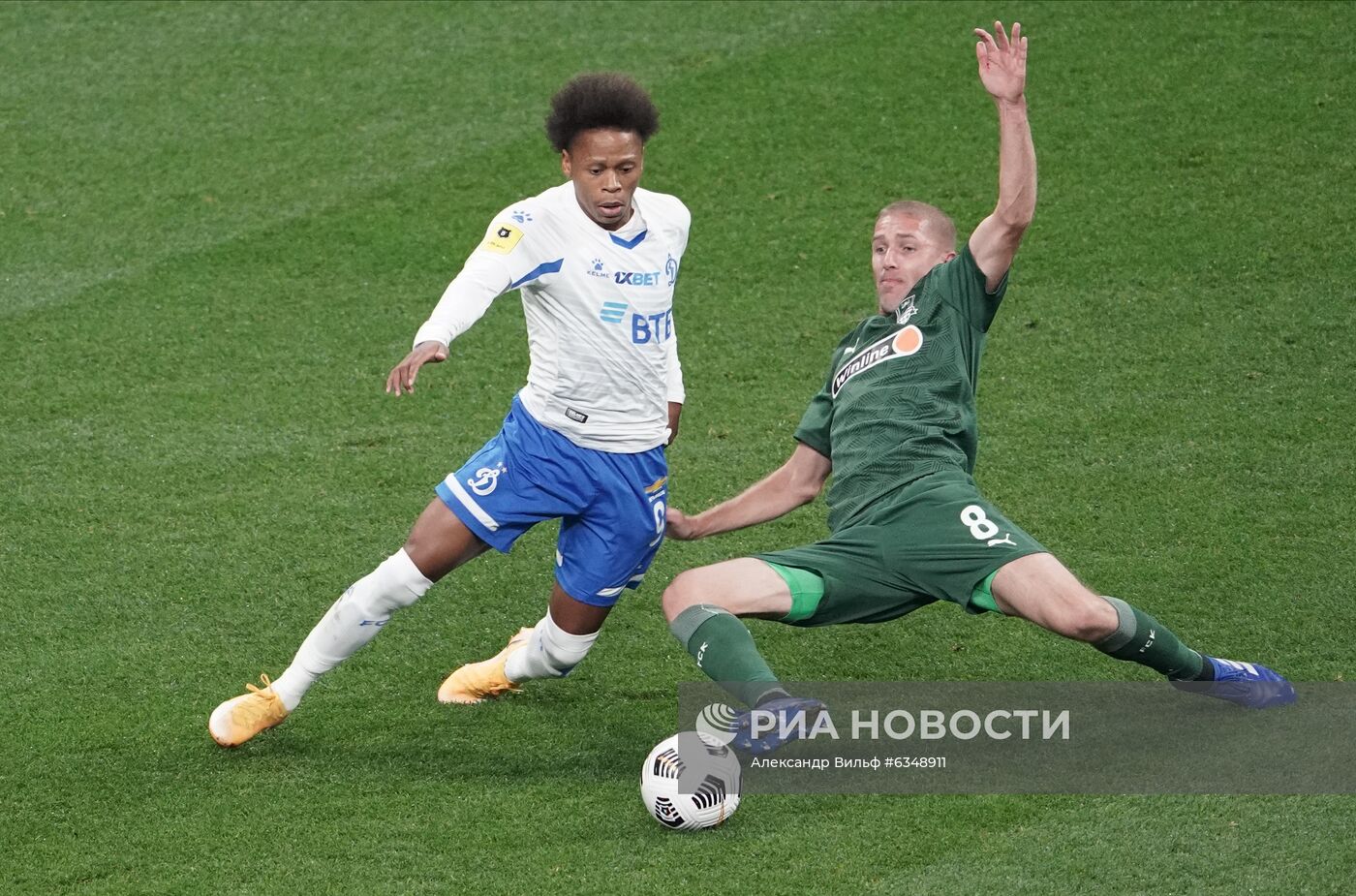 Футбол. РПЛ. Матч "Динамо" - "Краснодар"