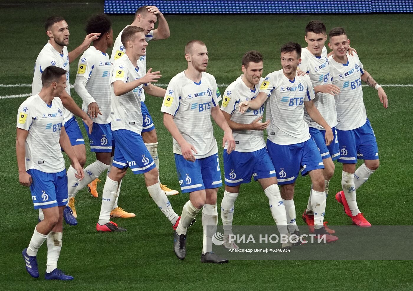 Футбол. РПЛ. Матч "Динамо" - "Краснодар"