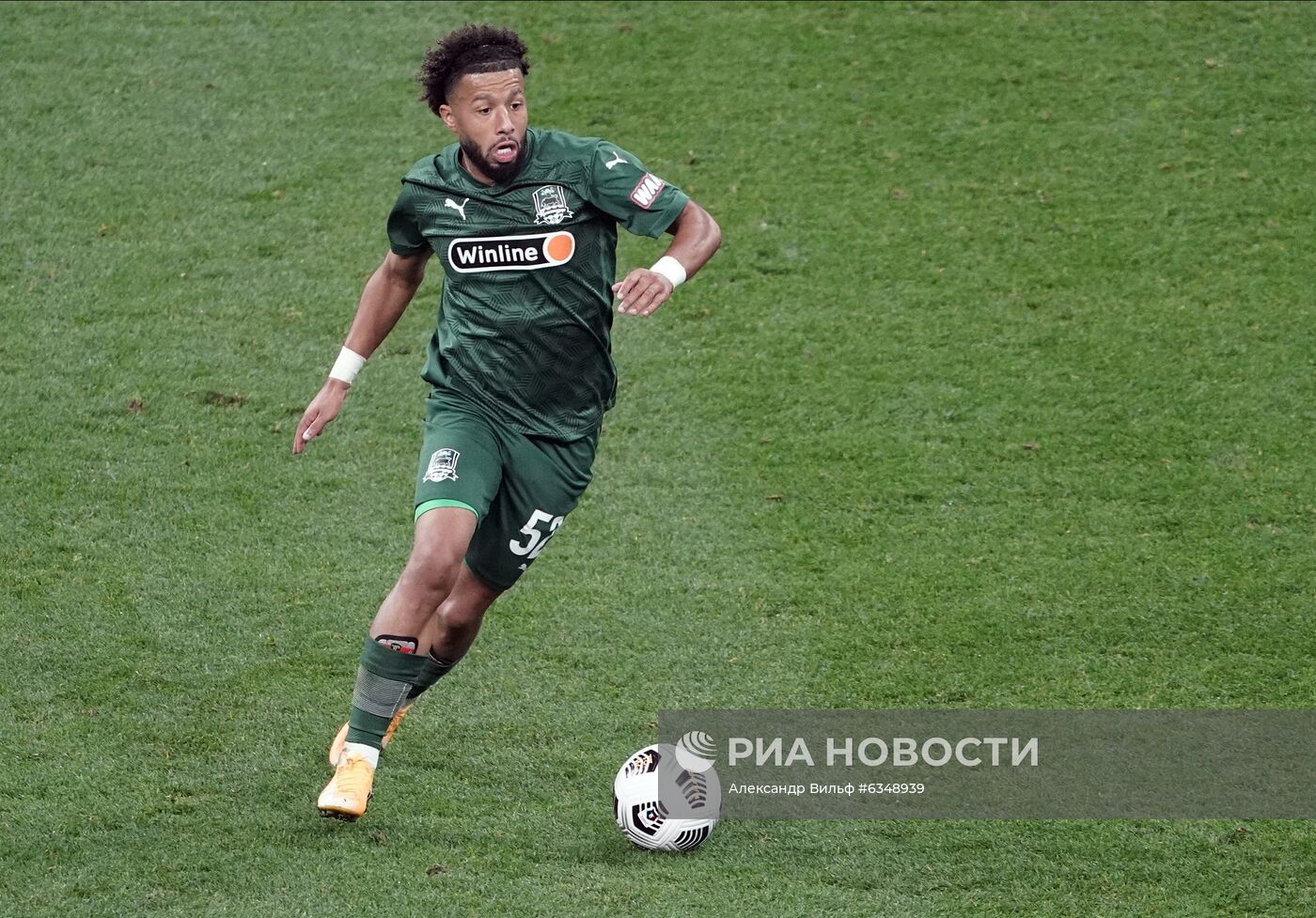 Футбол. РПЛ. Матч "Динамо" - "Краснодар"