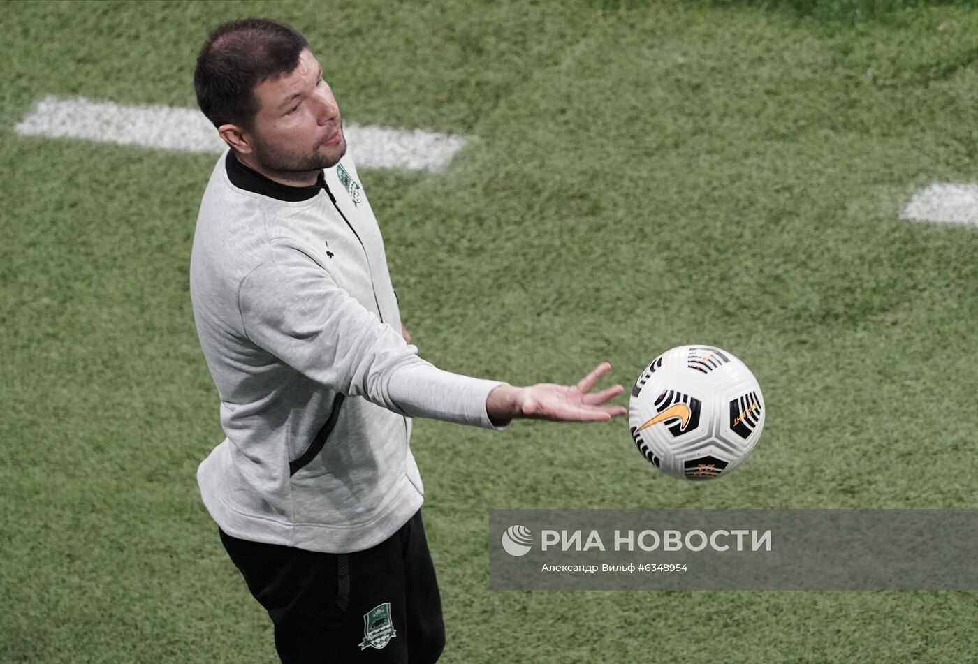 Футбол. РПЛ. Матч "Динамо" - "Краснодар"