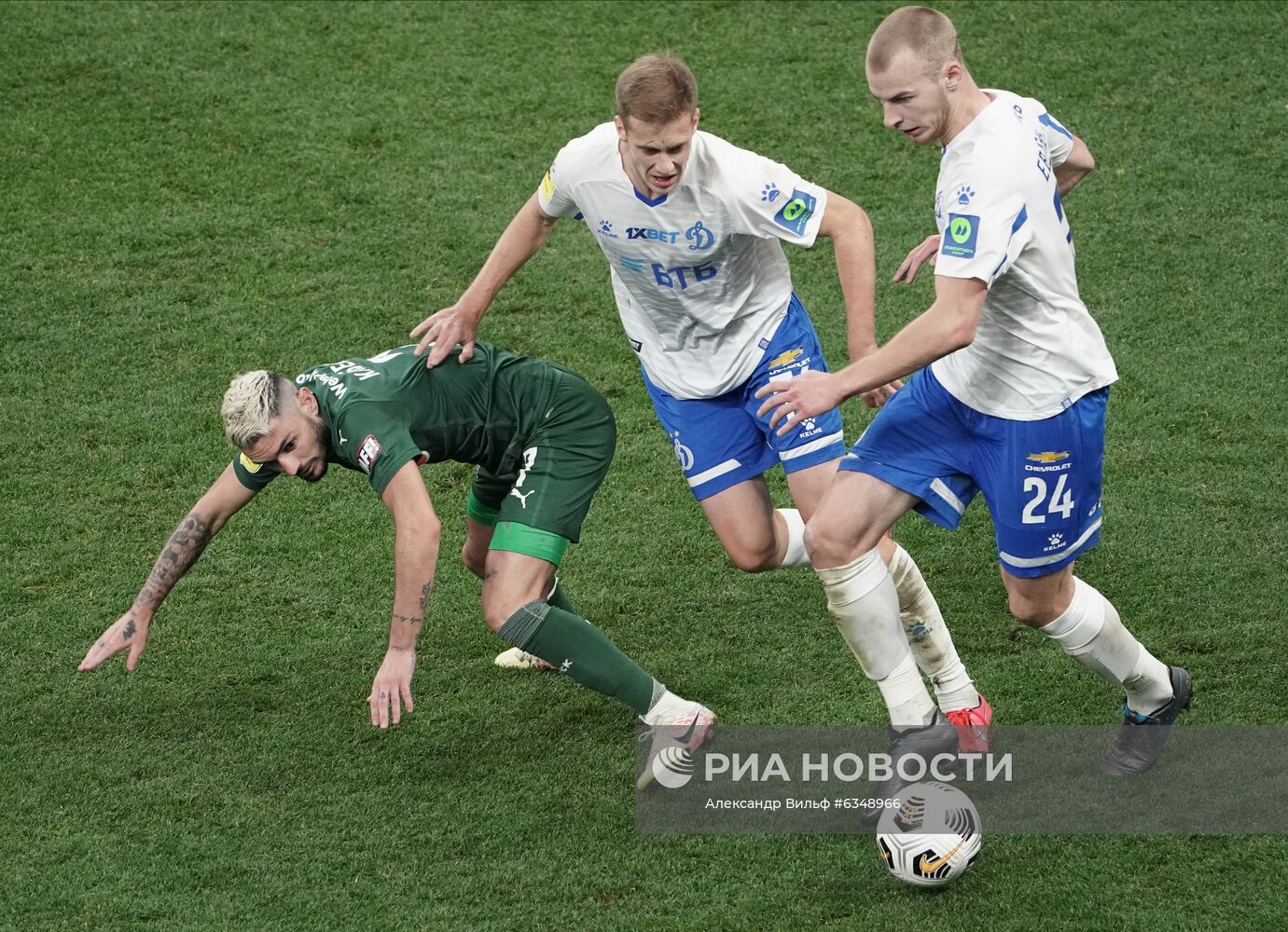 Футбол. РПЛ. Матч "Динамо" - "Краснодар"