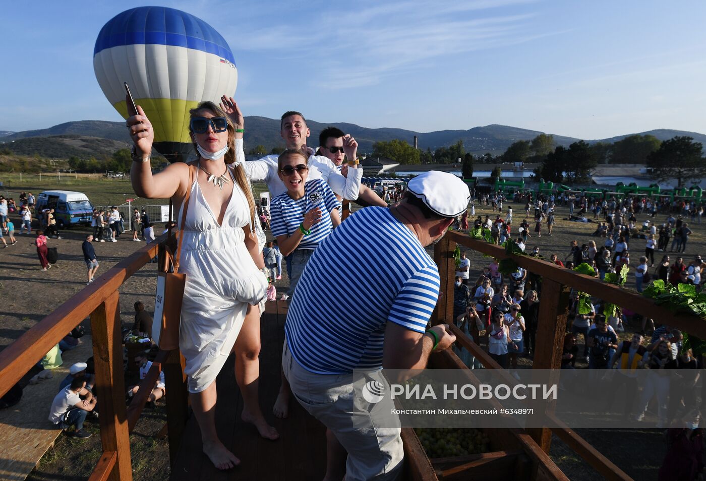 Фестиваль сбора урожая и виноделия WineFest-2020