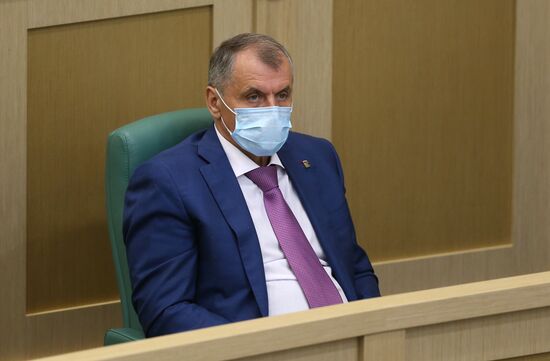 Парламентские слушания "О параметрах проекта федерального бюджета на 2021 год и на плановый период 2022 и 2023 годов"
